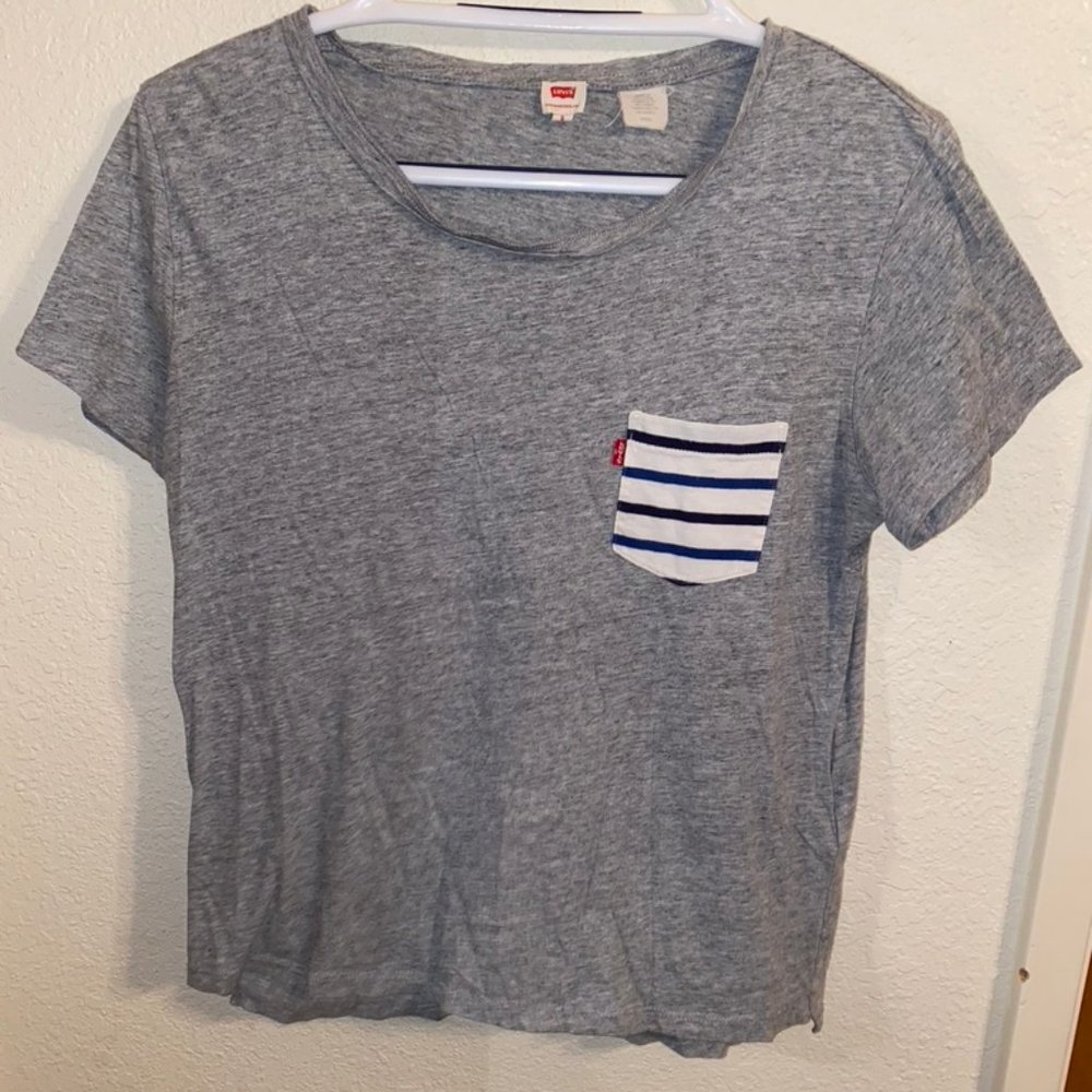 Gray Levi's Pocket T-Shirt